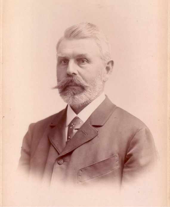 邸宅レドニッケ ロブネ